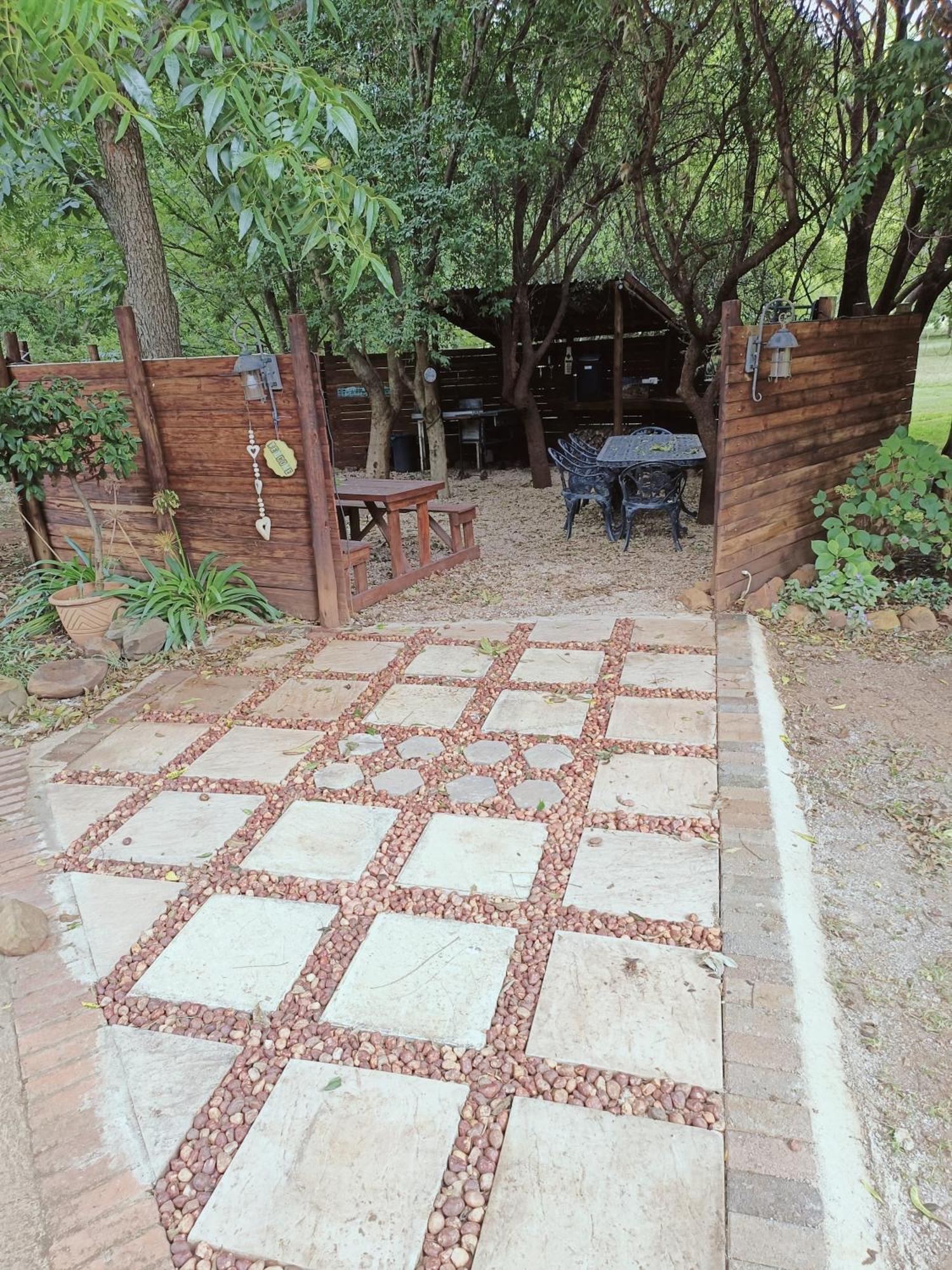 Skeerpoort Millstream Inn Guest House מראה חיצוני תמונה