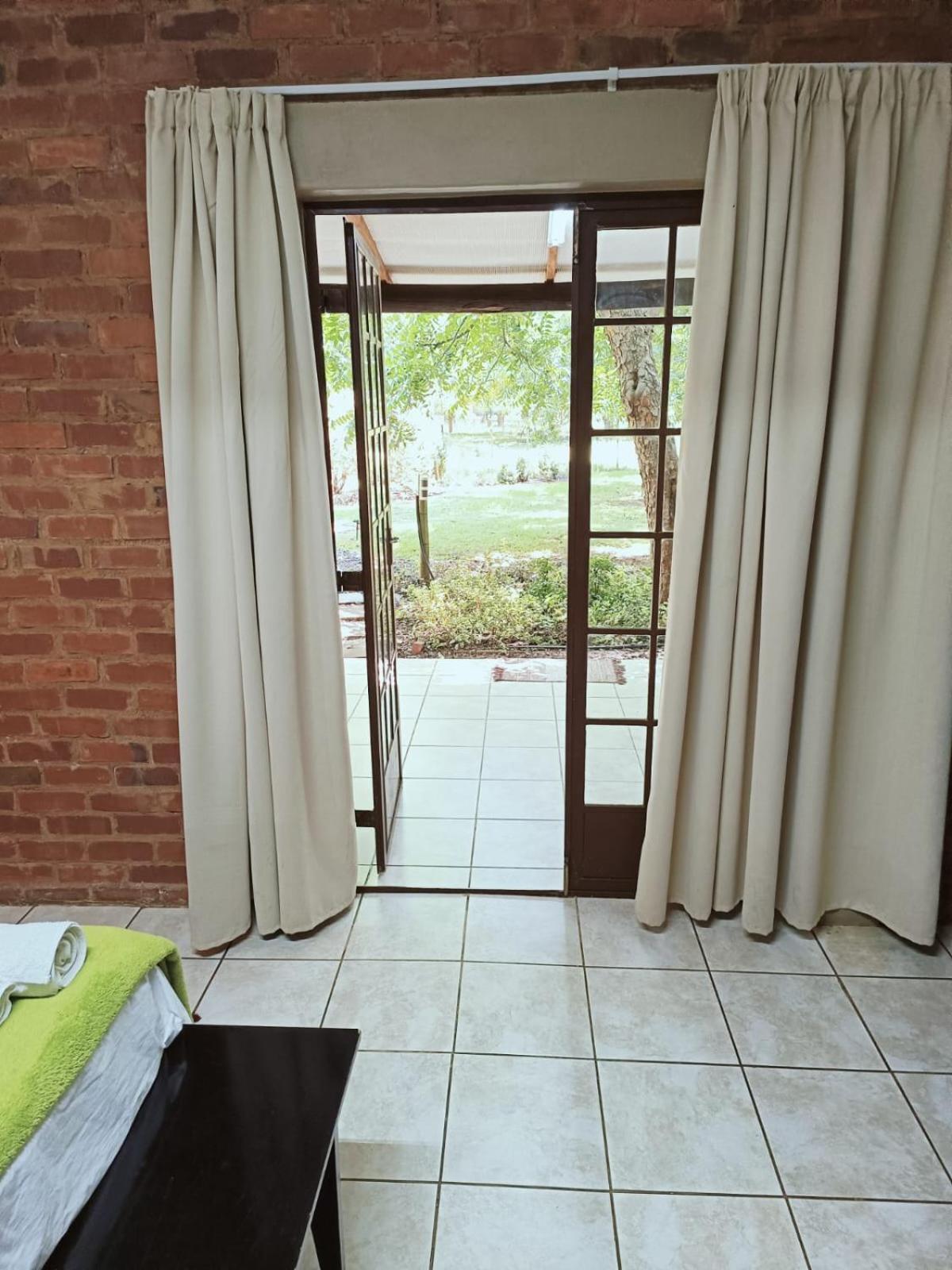 Skeerpoort Millstream Inn Guest House חדר תמונה