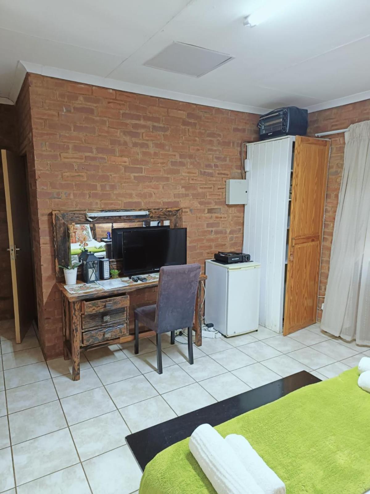 Skeerpoort Millstream Inn Guest House חדר תמונה